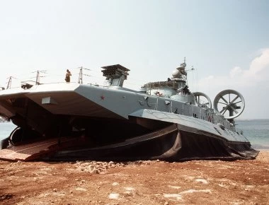 ΠΤΜ Zubr: Στοίχημα η επιχειρησιακή διαθεσιμότητα των σκαφών της Διοίκησης Αμφίβιων Δυνάμεων